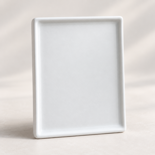 2026/09/1000244091.png Kleines Porzellanbild zum Aufhängen – ca. 7,4 × 9,4 cm